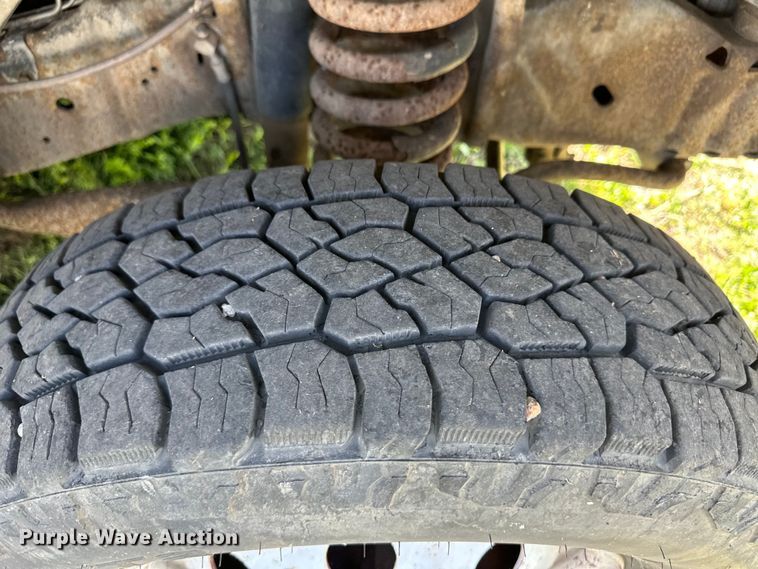 image for item OI9033 1999 Eldorado Ford Econoline E450 shuttle bus