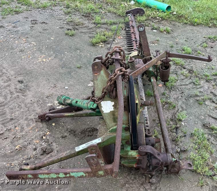 image for item OM9310 John Deere sickle mower