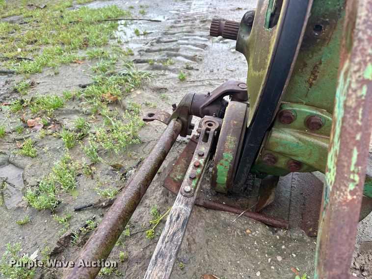 image for item OM9310 John Deere sickle mower