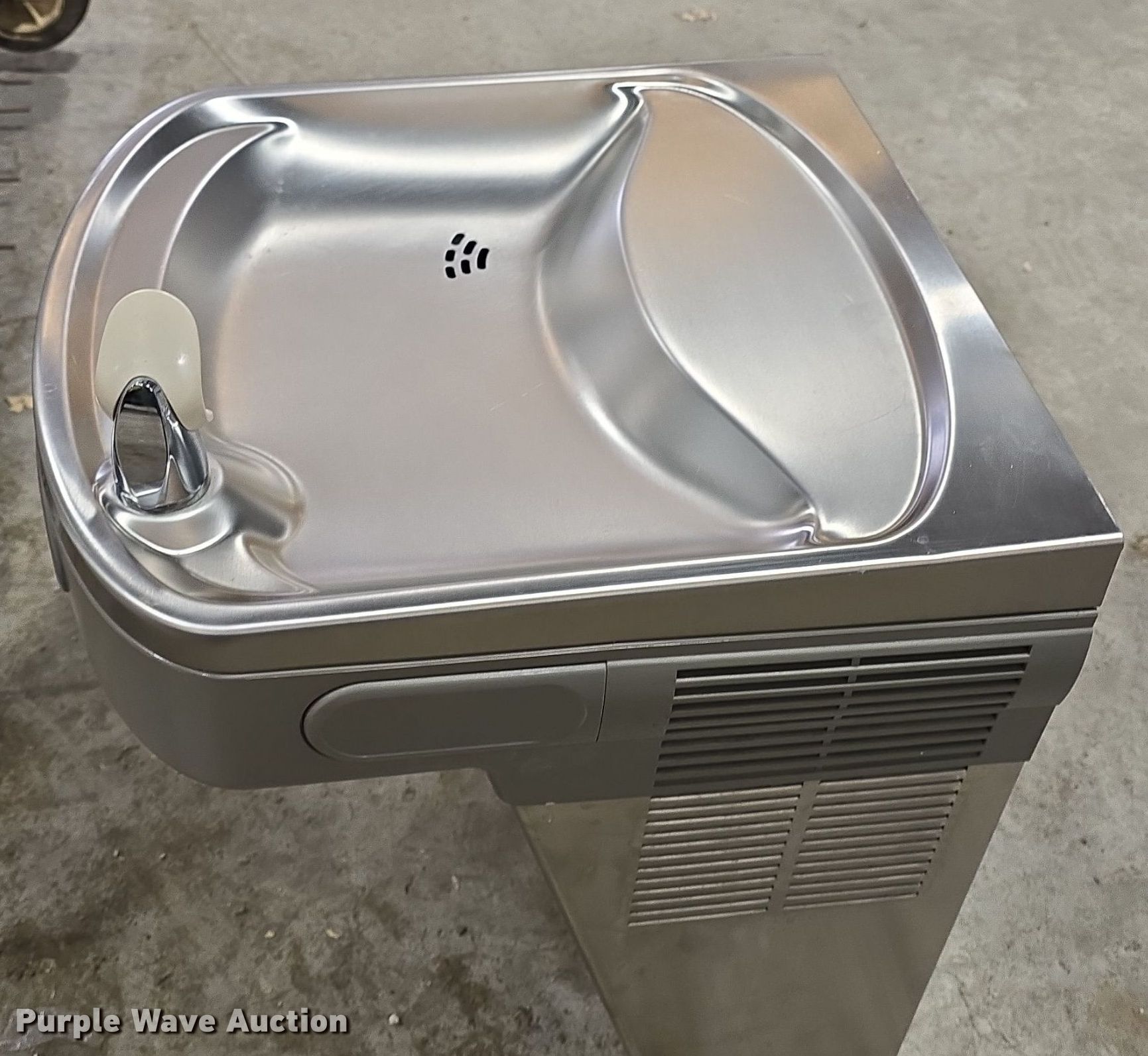 Elkay EZFS8 1F water fountain in Gardner, KS Item EK5869 for sale