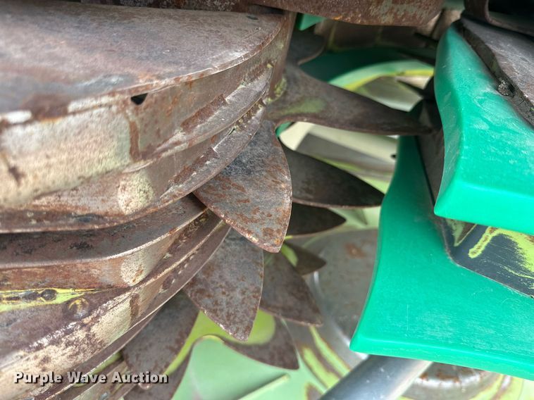 image for item DG4257 2015 Claas Orbis 750 rotary forage head