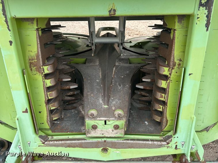 image for item DG4257 2015 Claas Orbis 750 rotary forage head