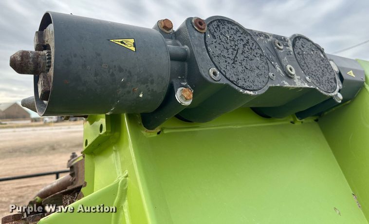 image for item DG4257 2015 Claas Orbis 750 rotary forage head
