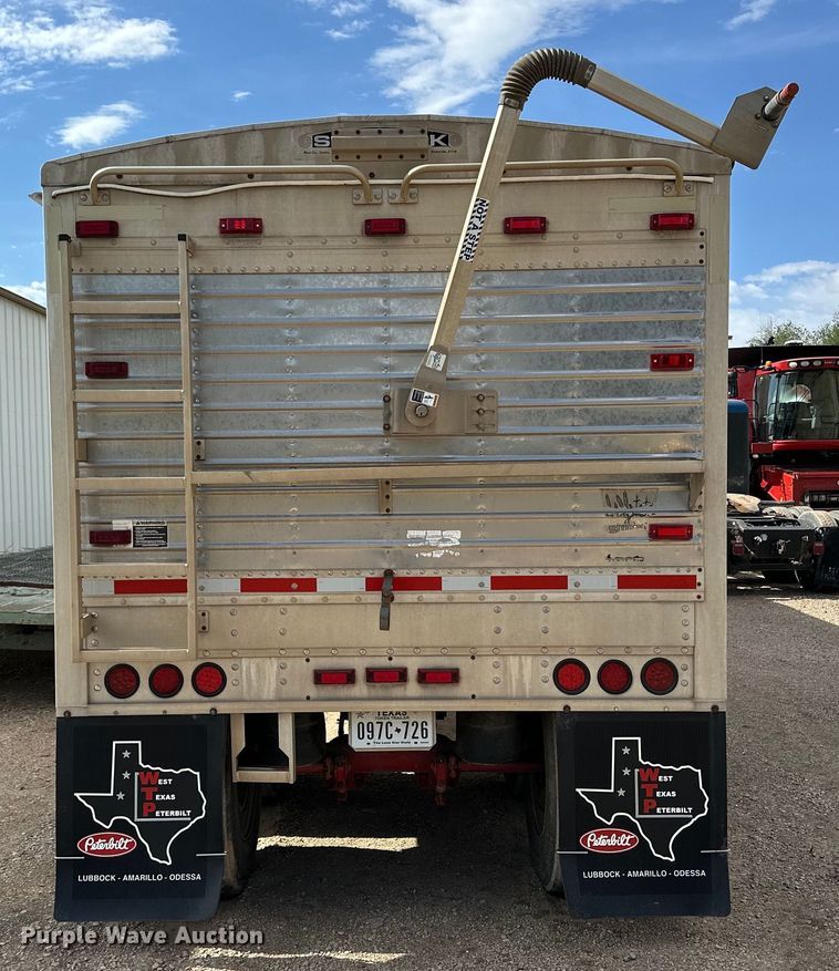 image for item DG4402 1997 Tempte grain trailer