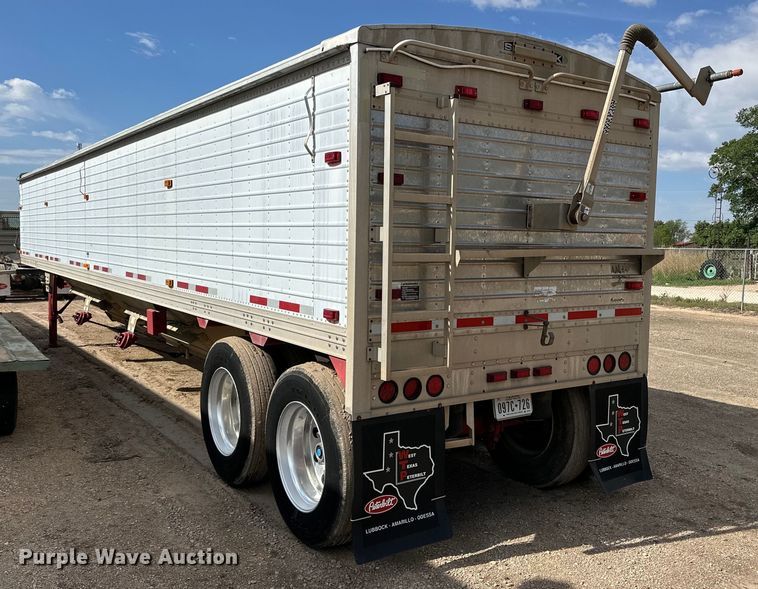 image for item DG4402 1997 Tempte grain trailer