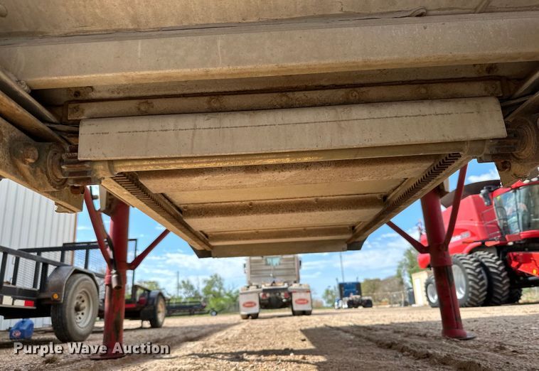 image for item DG4402 1997 Tempte grain trailer