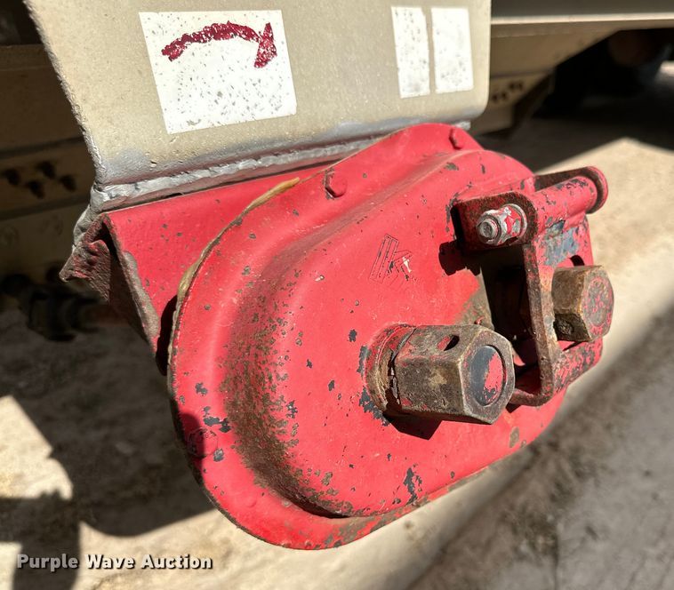 image for item DG4402 1997 Tempte grain trailer