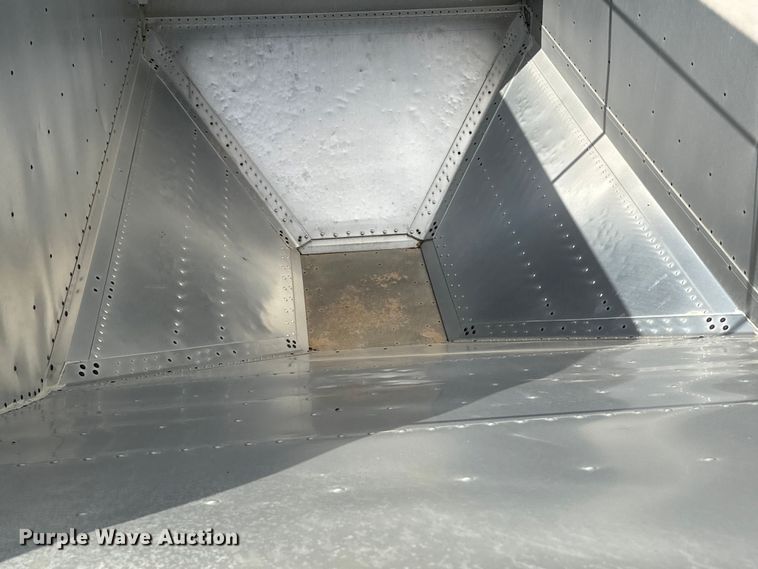 image for item DG4402 1997 Tempte grain trailer