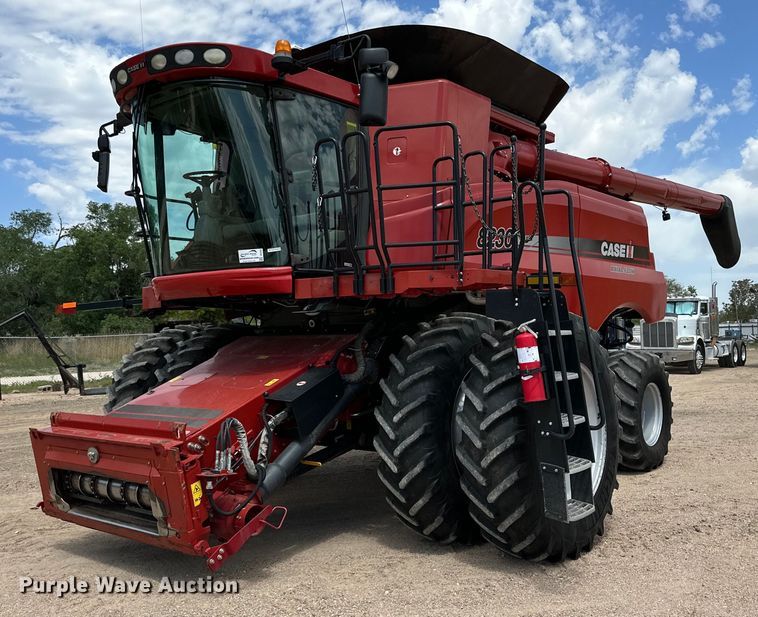 image for item DG4405 2012 Case IH 8230 AFS combine