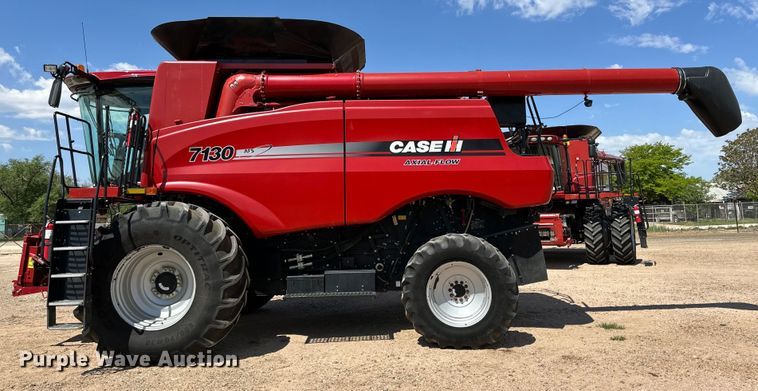 image for item DG4406 2013 Case IH 7130 AFS combine