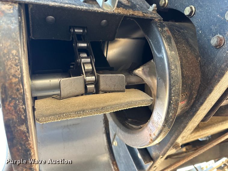 image for item DG4406 2013 Case IH 7130 AFS combine