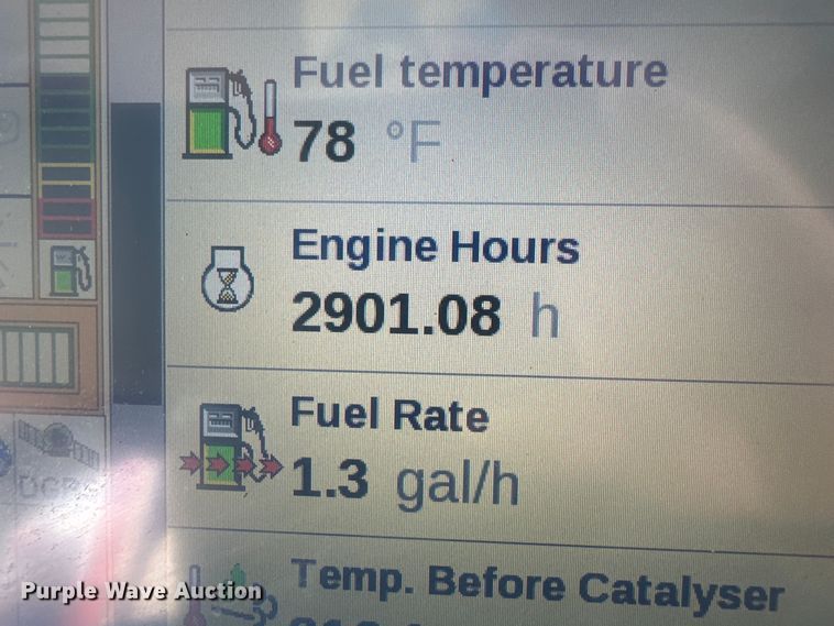 image for item DG4406 2013 Case IH 7130 AFS combine