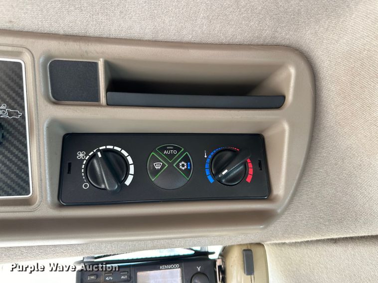 image for item DG4406 2013 Case IH 7130 AFS combine