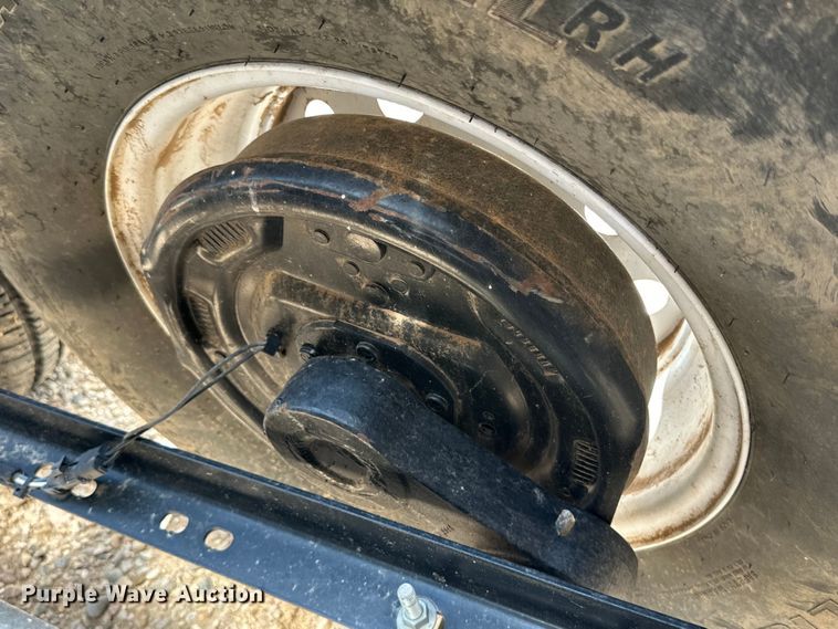 image for item DG4407 2013 J&M TB-6000 header trailer