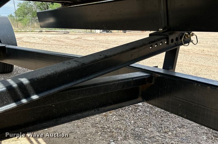 image for item DG4407 2013 J&M TB-6000 header trailer