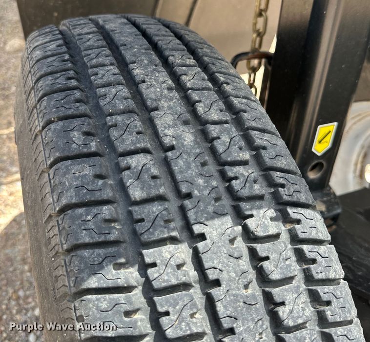 image for item DG4407 2013 J&M TB-6000 header trailer