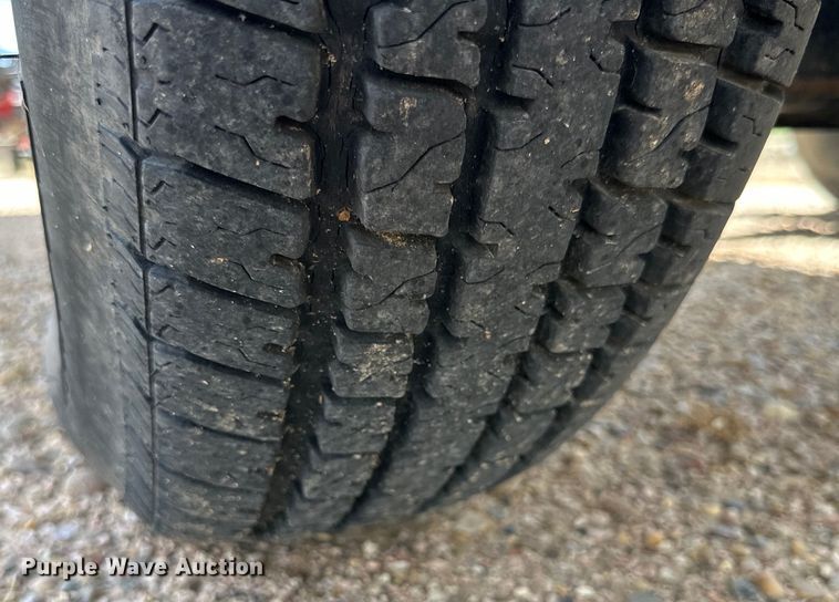 image for item DG4407 2013 J&M TB-6000 header trailer