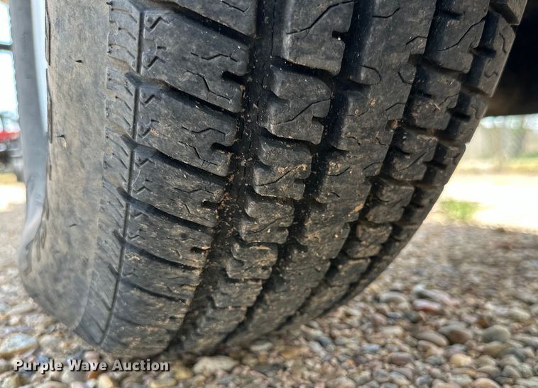 image for item DG4407 2013 J&M TB-6000 header trailer