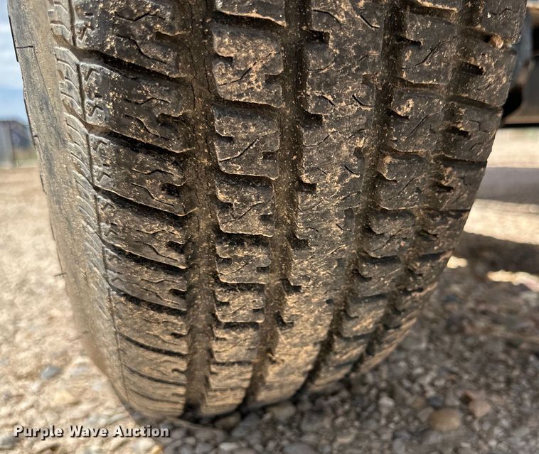 image for item DG4407 2013 J&M TB-6000 header trailer