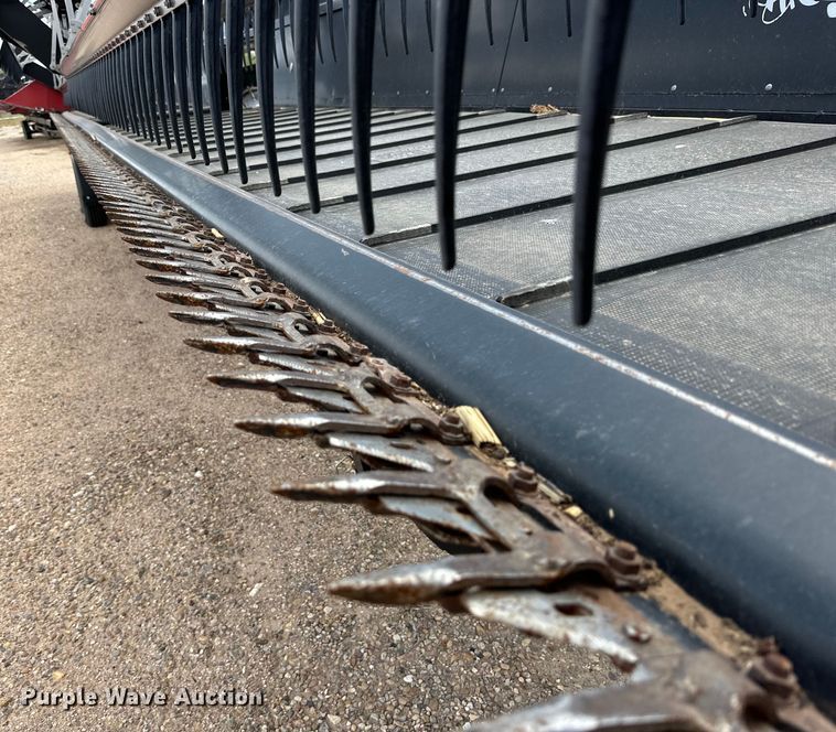 image for item DG4408 Honey Bee SP40 K08 flex draper head