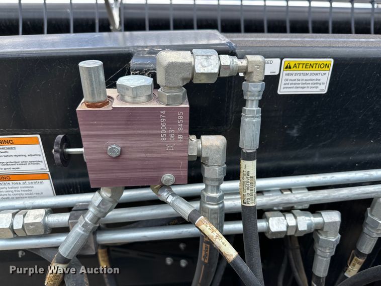 image for item DG4408 Honey Bee SP40 K08 flex draper head