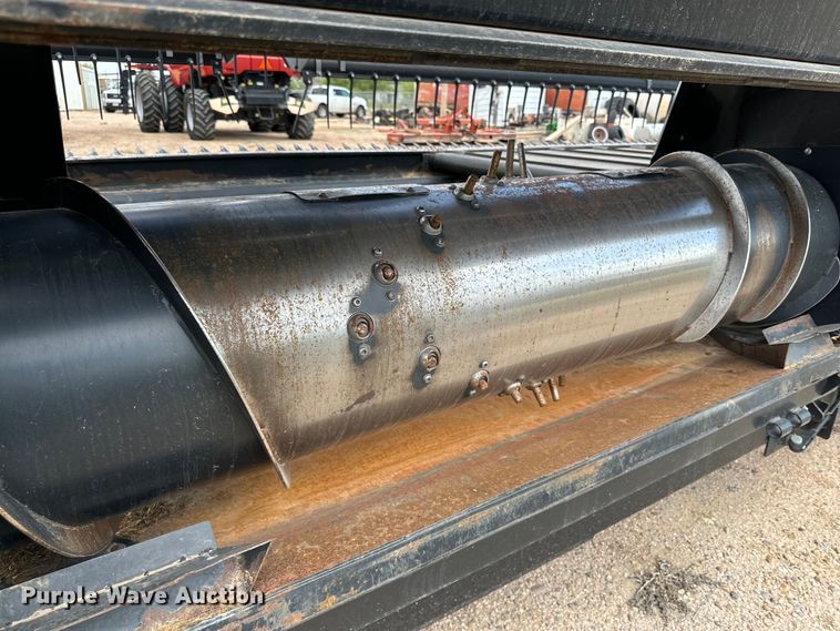 image for item DG4408 Honey Bee SP40 K08 flex draper head