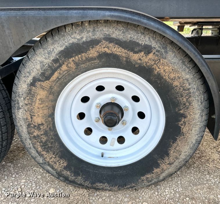 image for item DG4409 2013 J&M TB-6000 header trailer