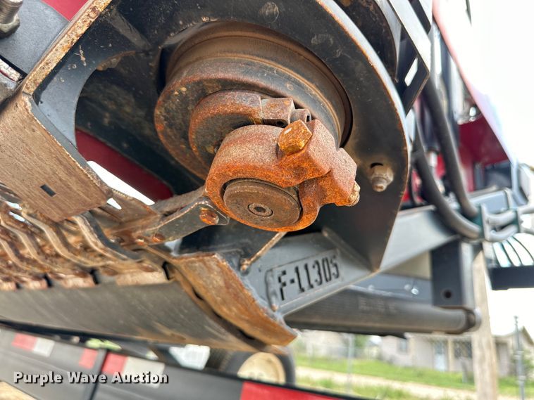 image for item DG4410 Honey Bee SP36 F28 draper head