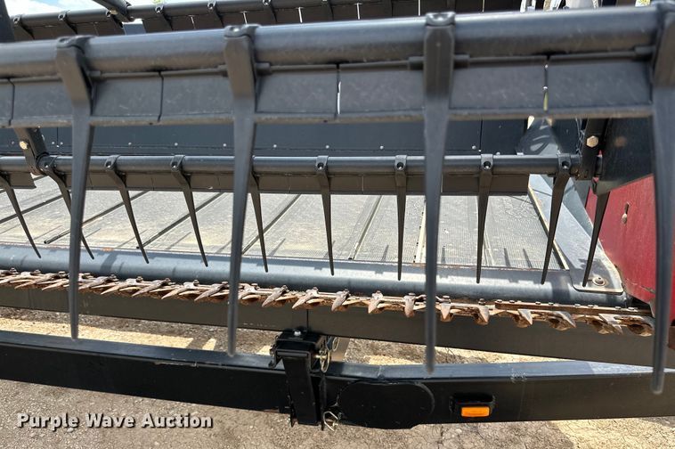 image for item DG4410 Honey Bee SP36 F28 draper head