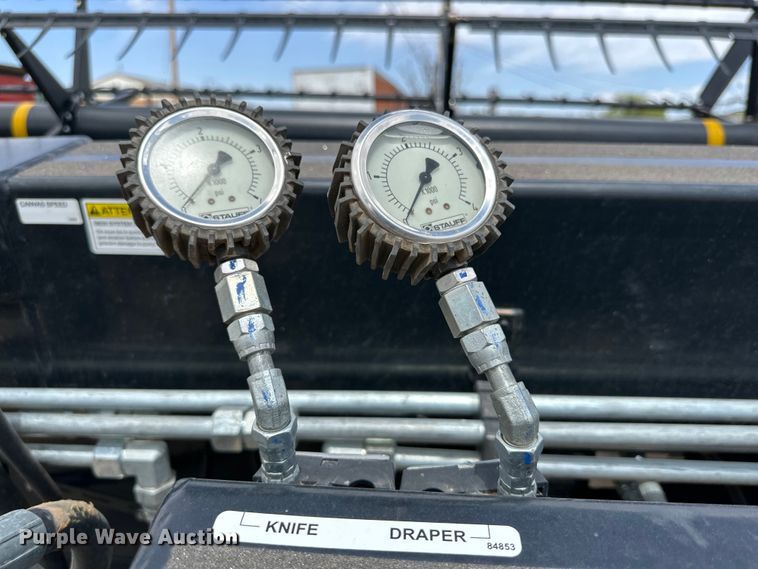 image for item DG4410 Honey Bee SP36 F28 draper head