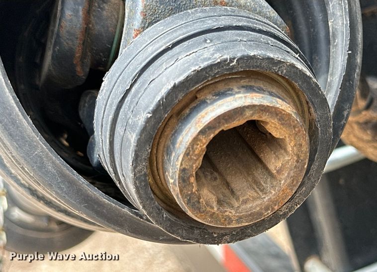 image for item DG4410 Honey Bee SP36 F28 draper head