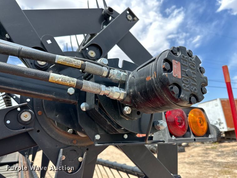 image for item DG4410 Honey Bee SP36 F28 draper head