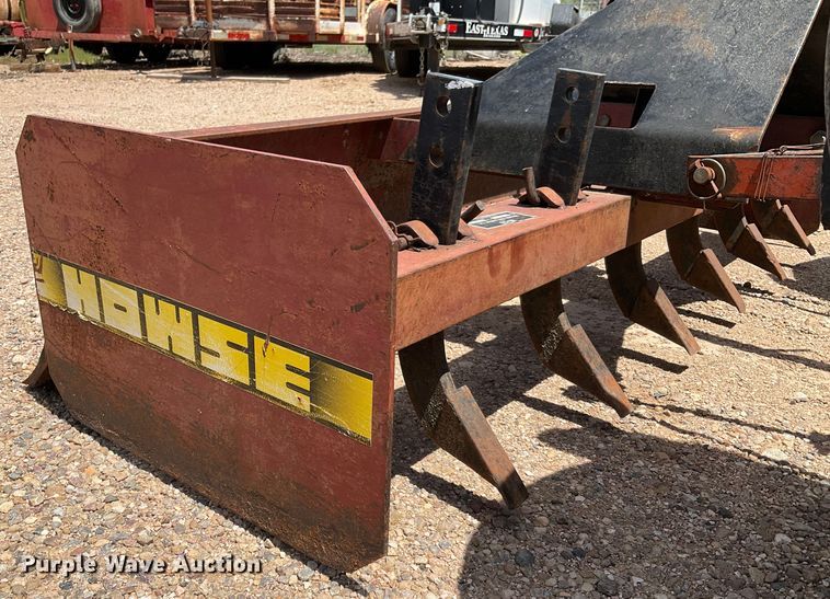 image for item DG4411 Ford 4000 tractor