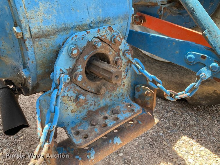 image for item DG4411 Ford 4000 tractor