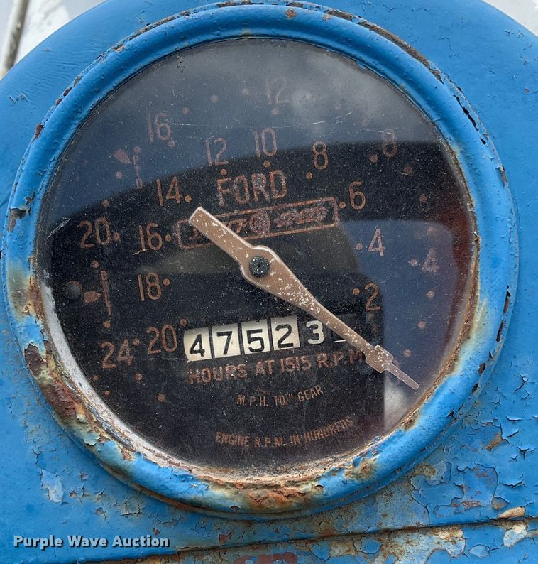 image for item DG4411 Ford 4000 tractor