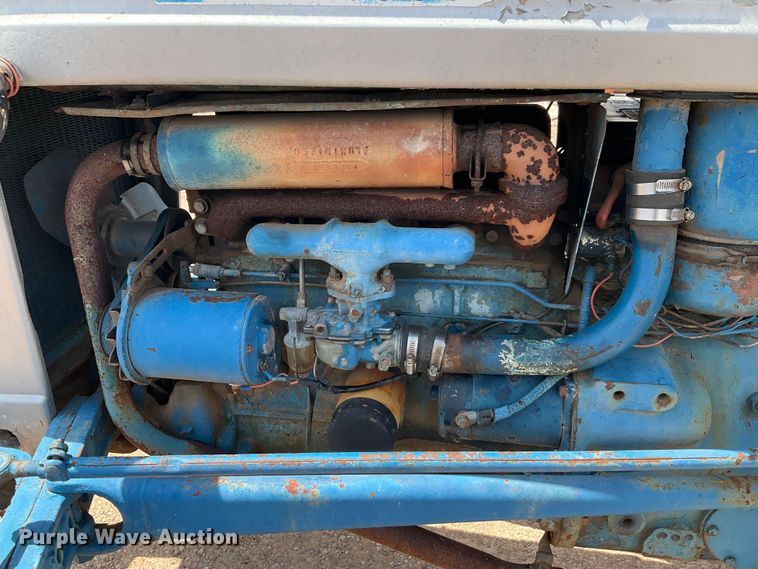 image for item DG4411 Ford 4000 tractor