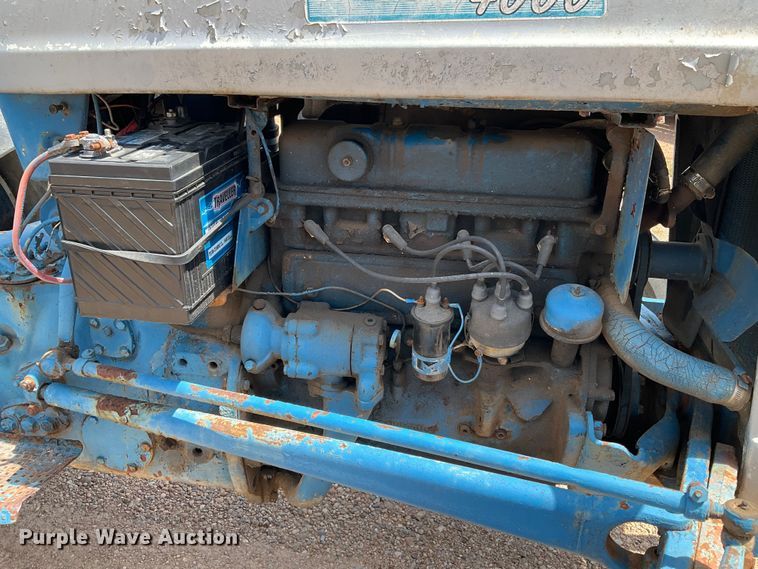 image for item DG4411 Ford 4000 tractor