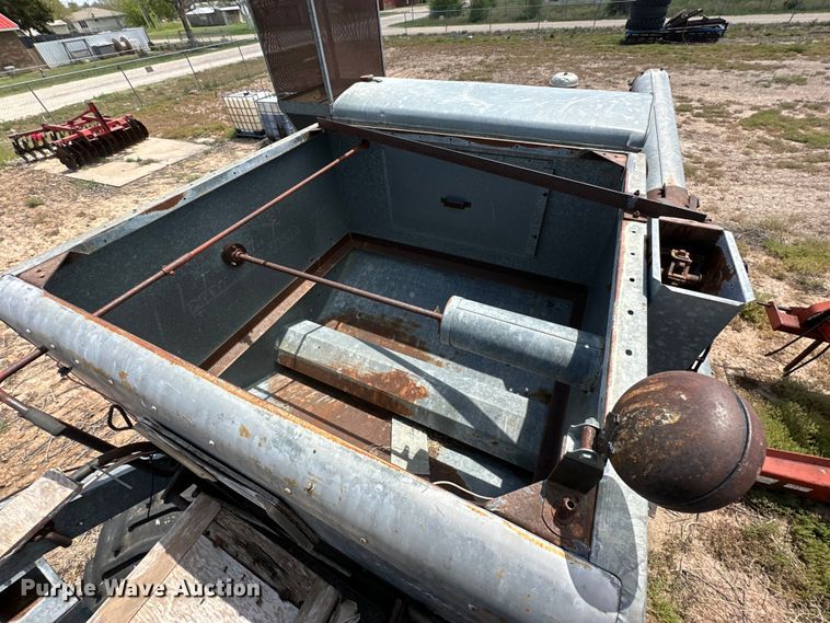 image for item DG4412 Allis-Chalmers Gleaner Baldwin combine