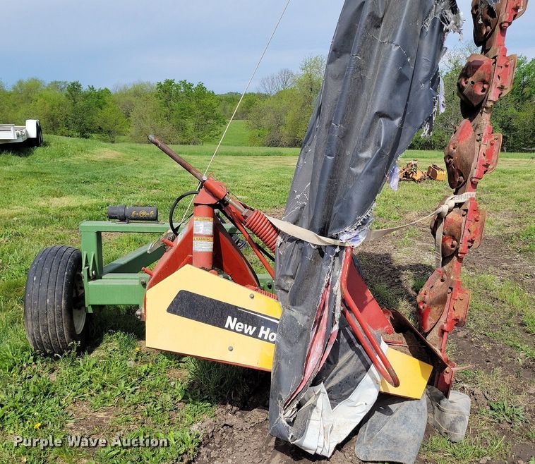 image for item DI3063 New Holland 617 disc mower