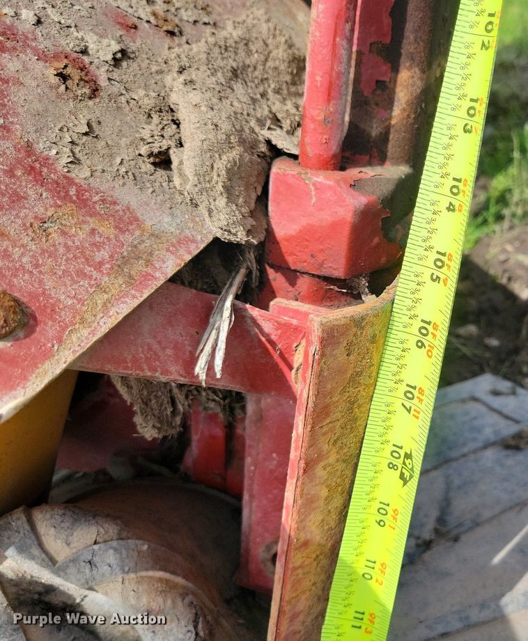 image for item DI3063 New Holland 617 disc mower