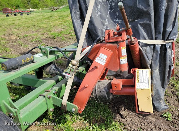 image for item DI3063 New Holland 617 disc mower