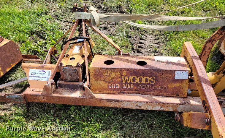 image for item DI3066 Woods S105 ditch bank rotary mower