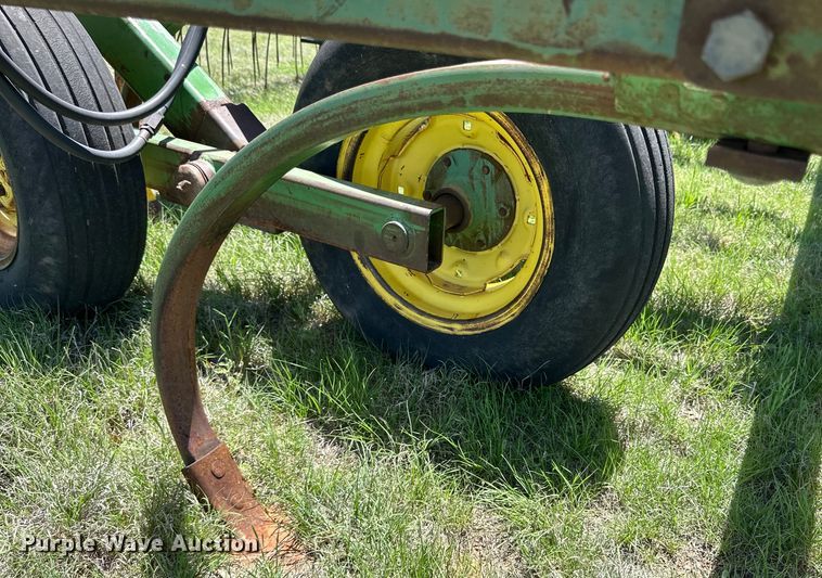 image for item DK6557 John Deere E1510 field cultivator