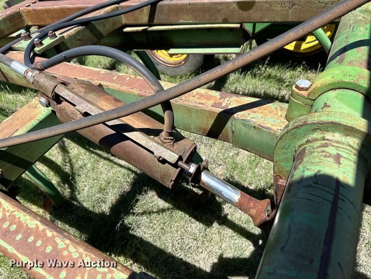 image for item DK6557 John Deere E1510 field cultivator