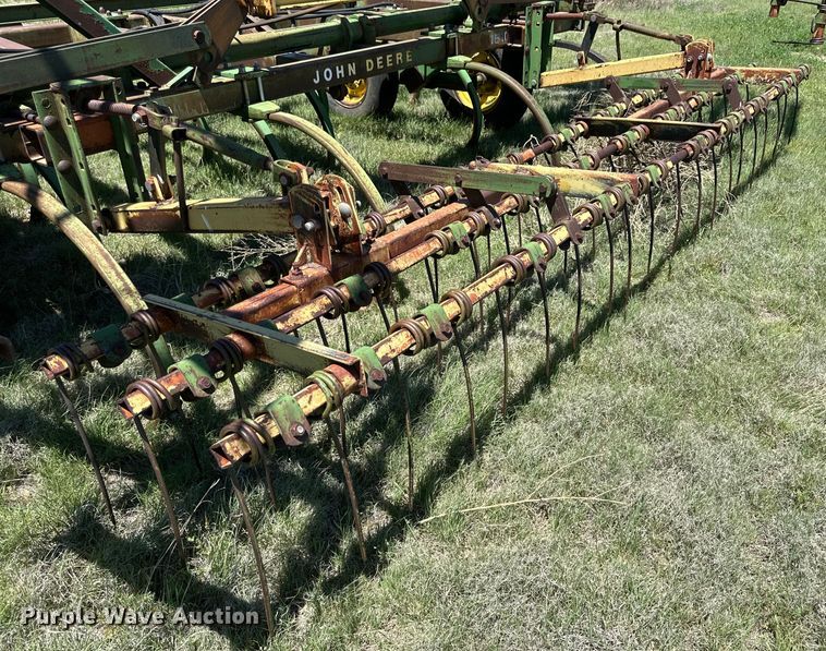 image for item DK6557 John Deere E1510 field cultivator