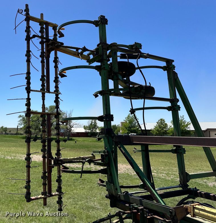 image for item DK6557 John Deere E1510 field cultivator