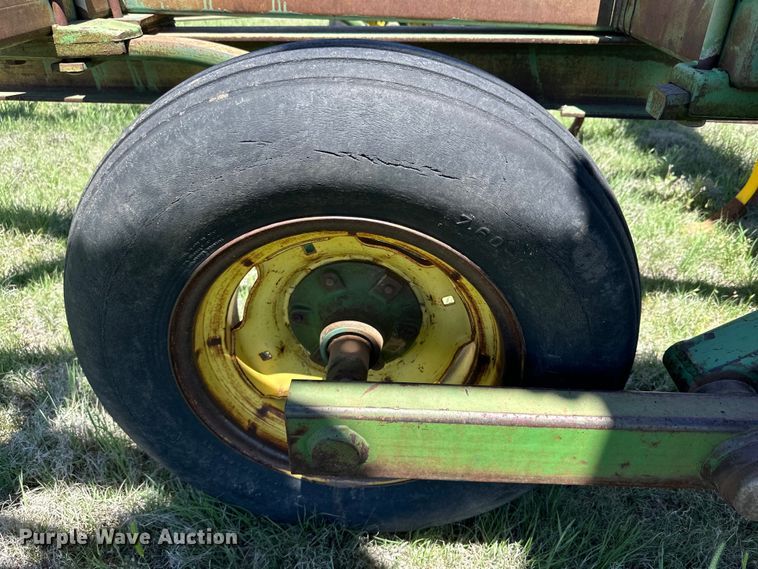 image for item DK6557 John Deere E1510 field cultivator