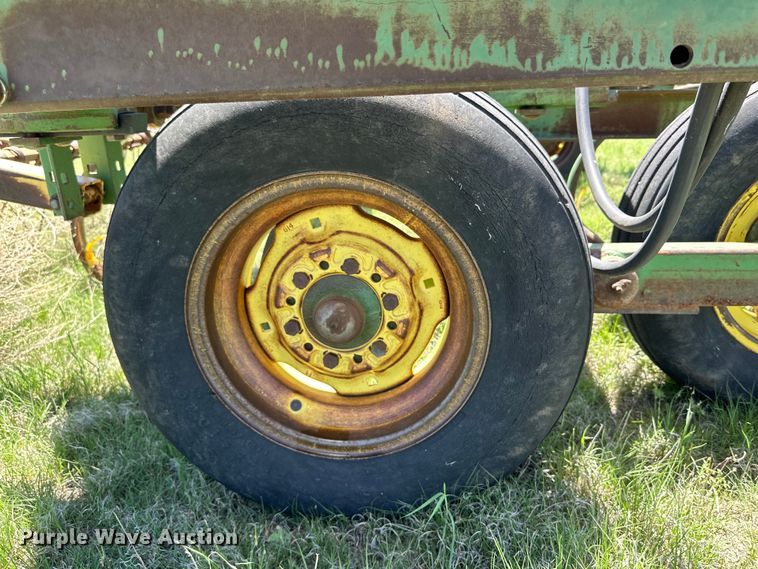 image for item DK6557 John Deere E1510 field cultivator