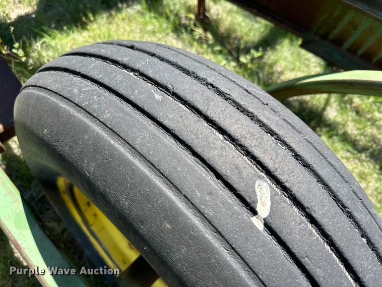 image for item DK6557 John Deere E1510 field cultivator