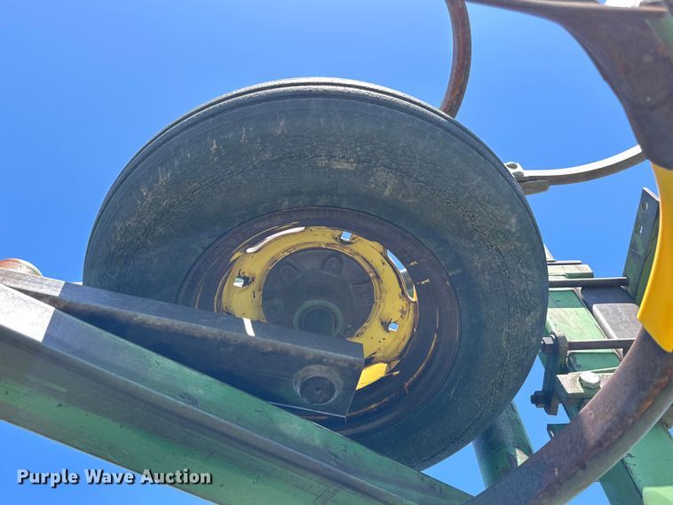 image for item DK6557 John Deere E1510 field cultivator